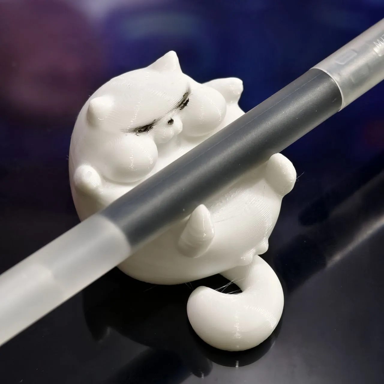 Cute Chubby Cat Pen Holder